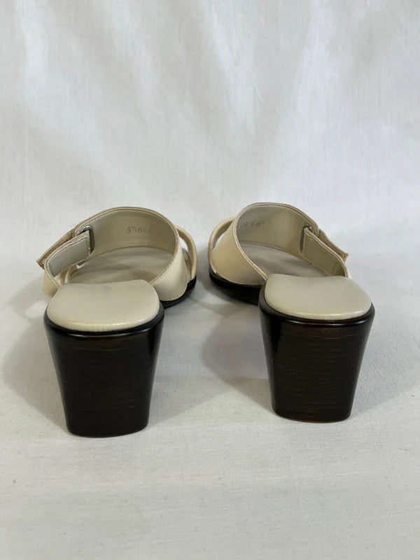 M&S Footglove | Size 5.5 | Classic Cream open toed sandals