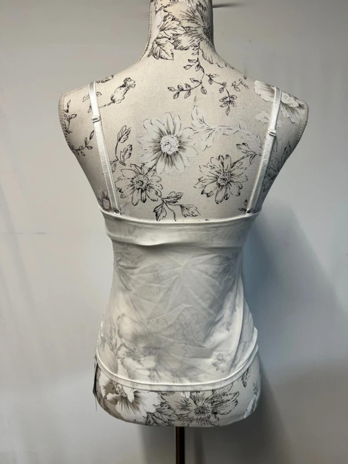 Vintage George | 38D | White lace lingerie/Nightwear