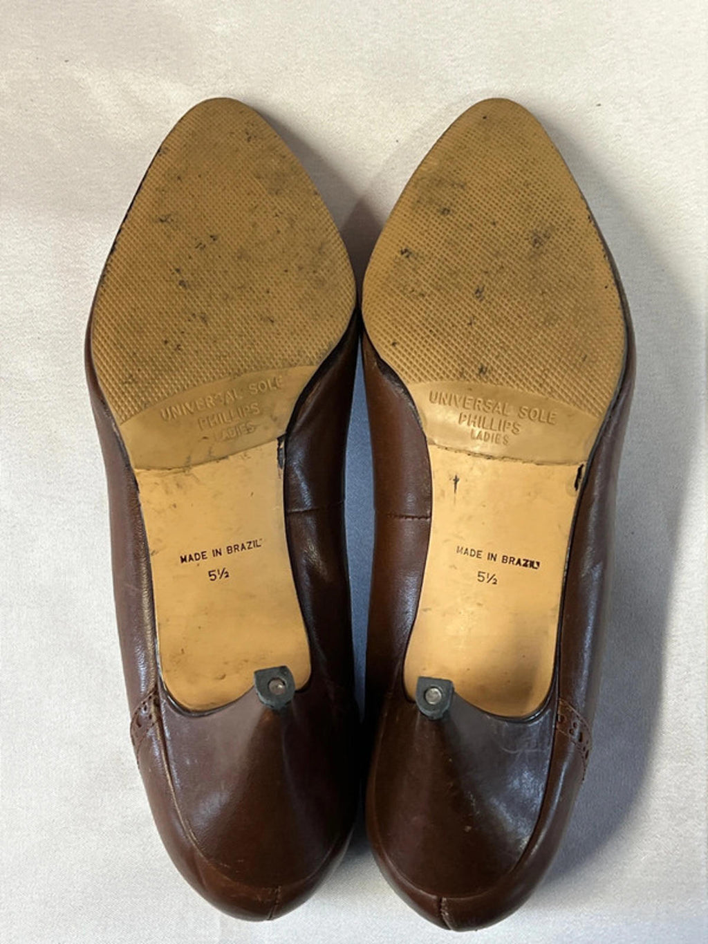 Vintage Lotus | 5.5| Tan Brogue Heels |