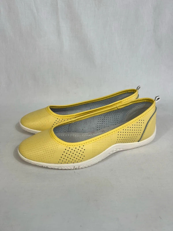 JD Williams | Size 5 | Butter yellow leather slip on ballets