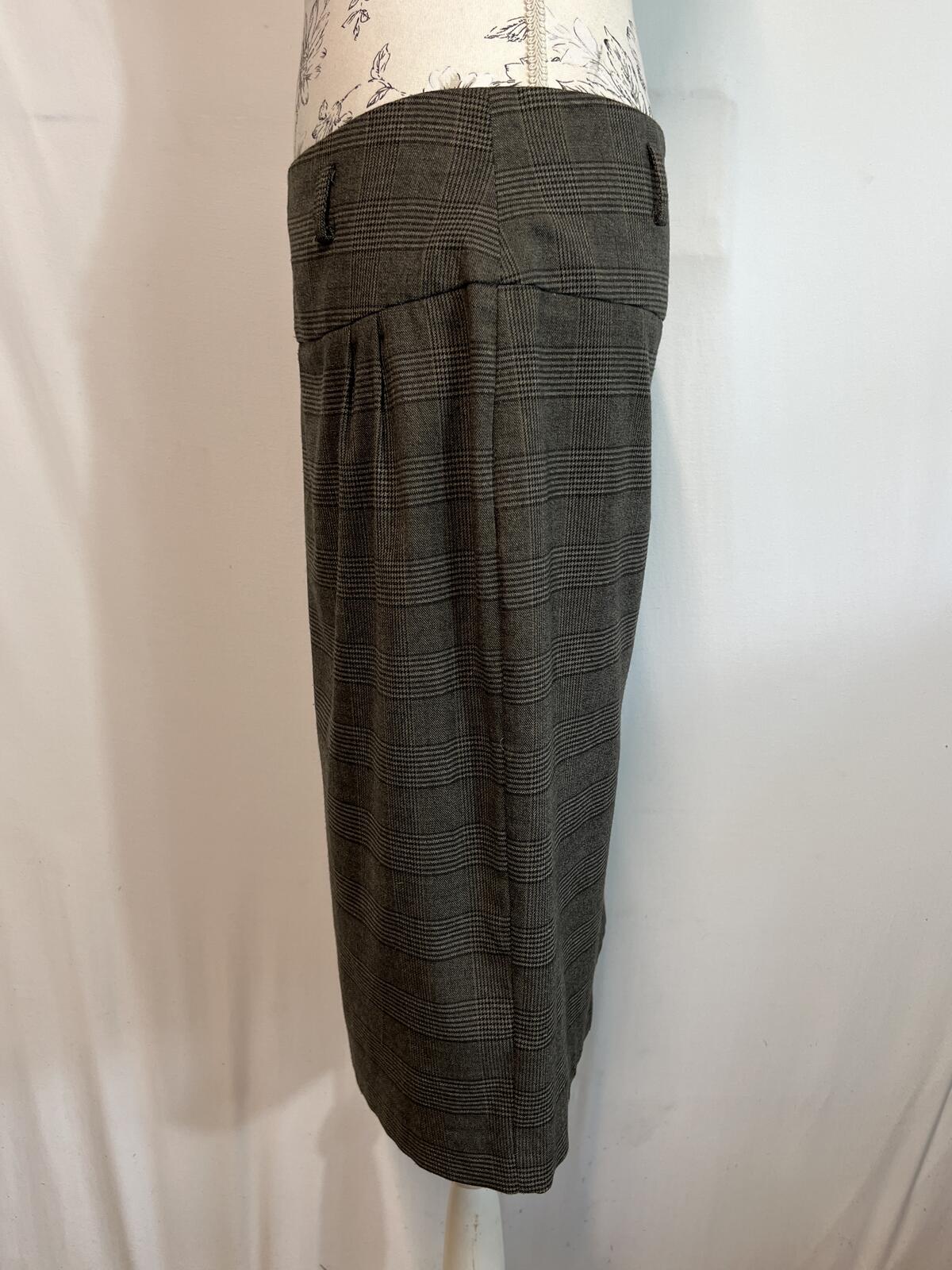 George | Size 14 | Dogtooth patterned pencil skirt