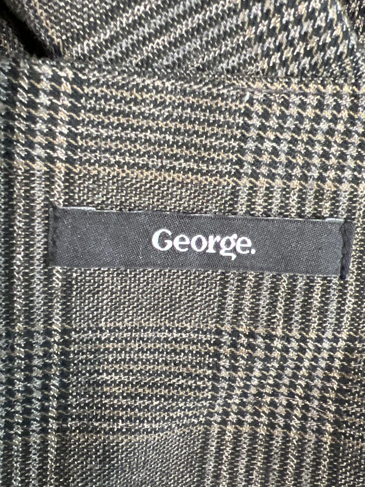 George | Size 14 | Dogtooth patterned pencil skirt