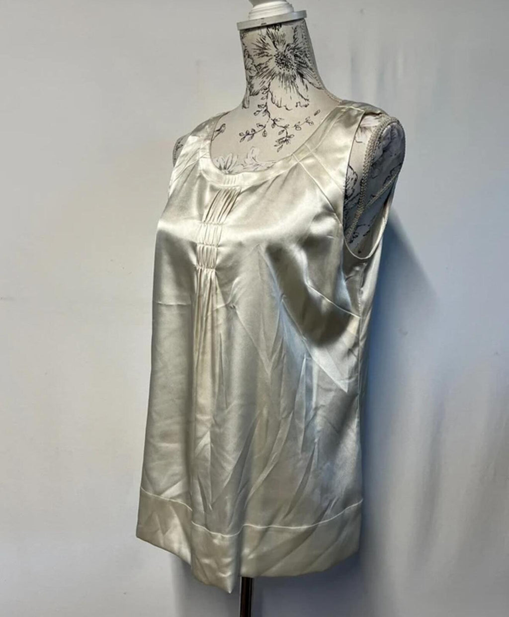M&S | Size 12 | Classic Chic cream silky vest top | Polyester